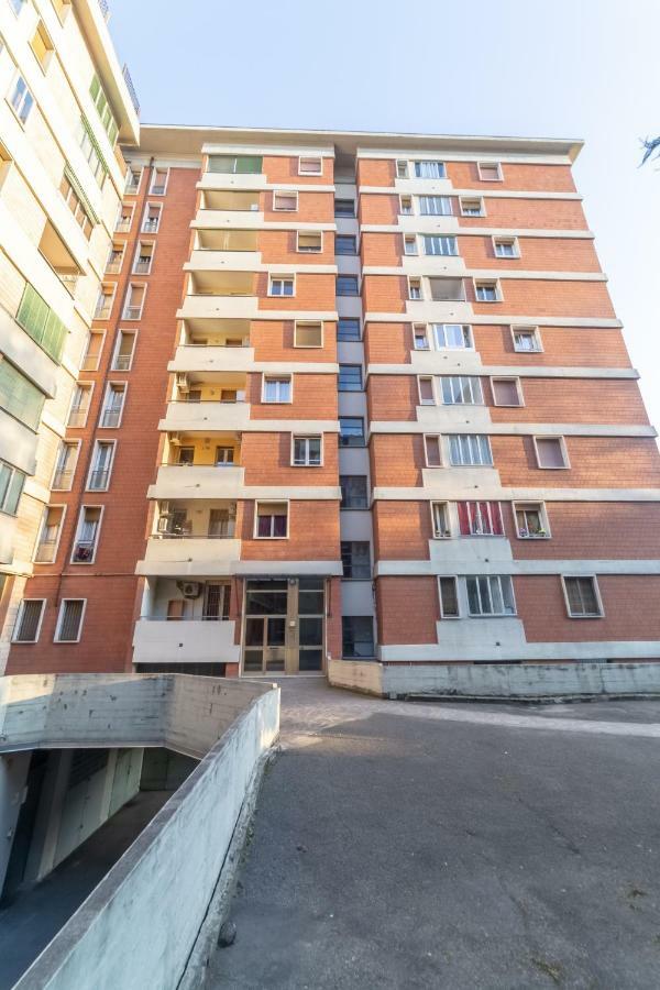 Bologna Fiera Fani Apartment Luaran gambar