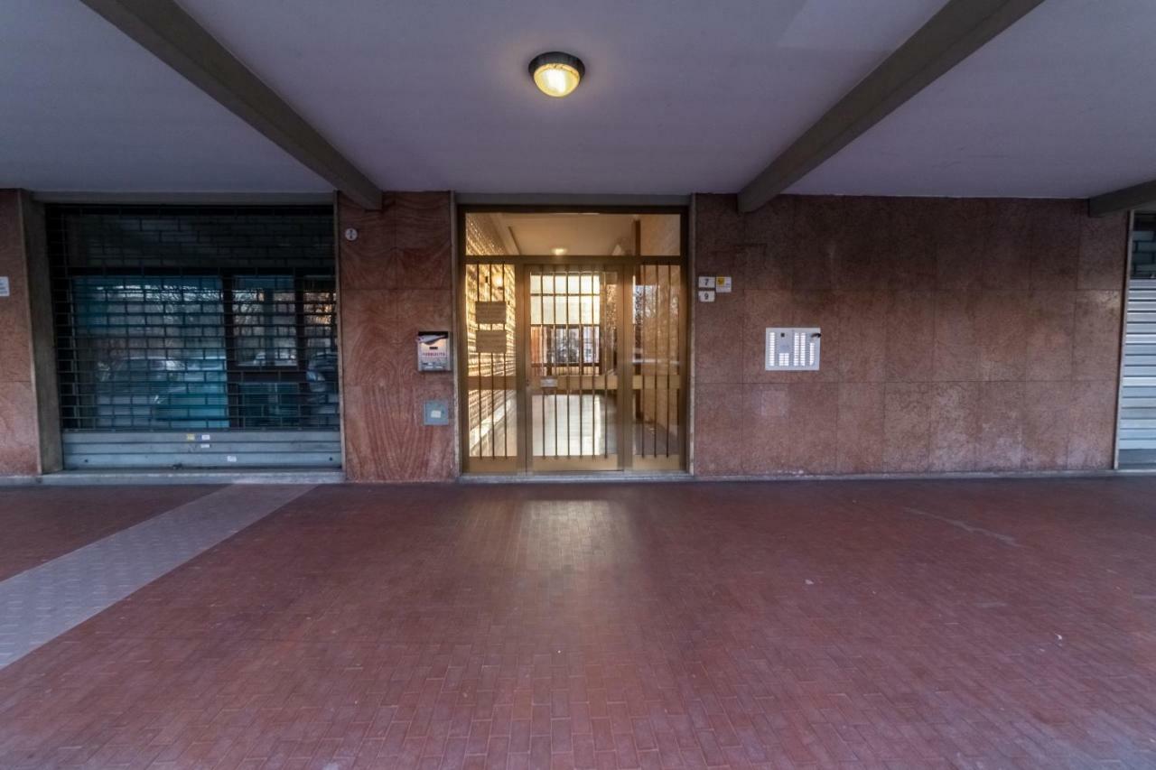 Bologna Fiera Fani Apartment Luaran gambar