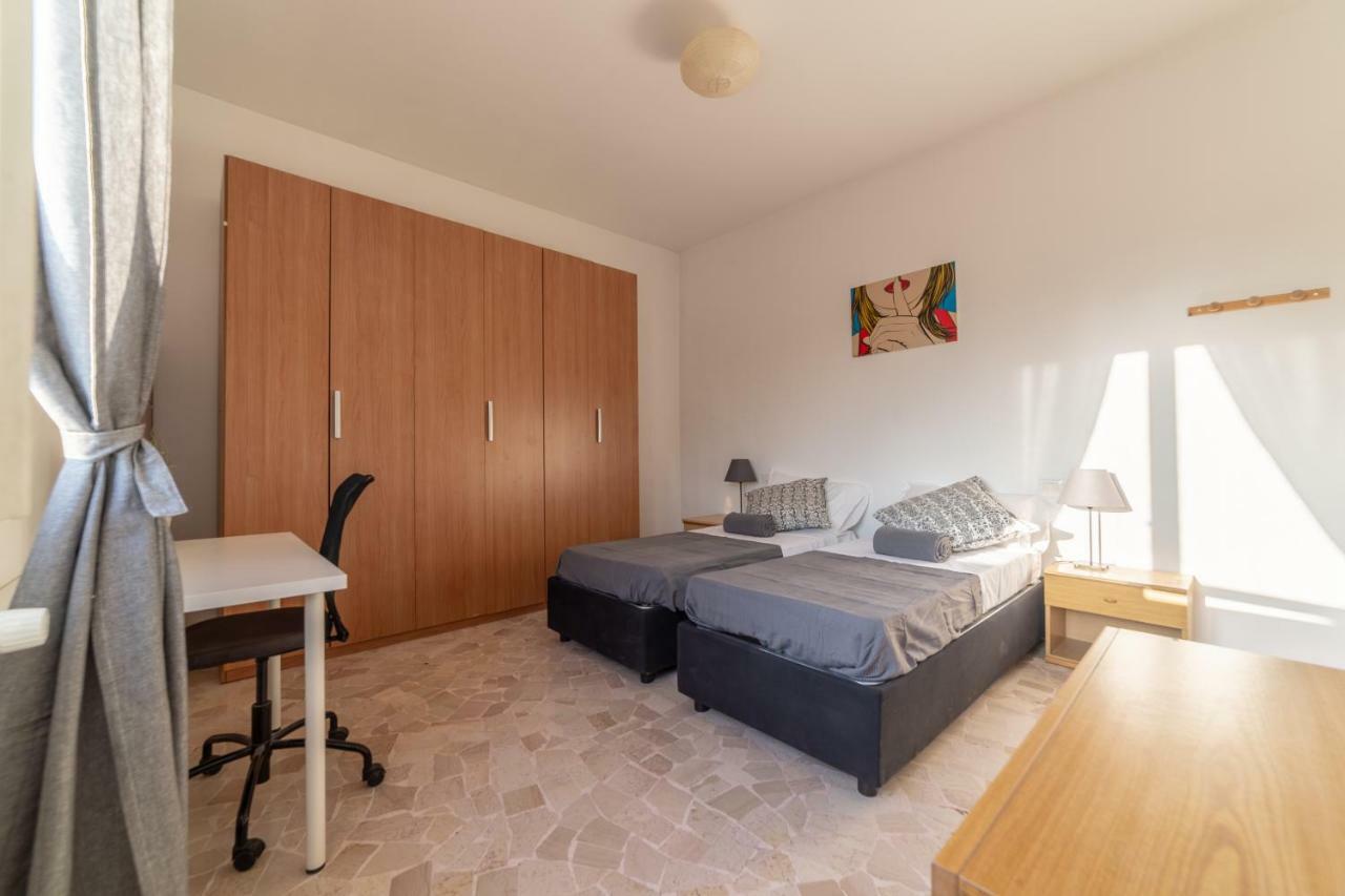 Bologna Fiera Fani Apartment Luaran gambar